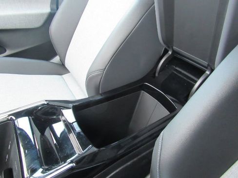 Used 2023 Volkswagen ID.4 Pro image 48