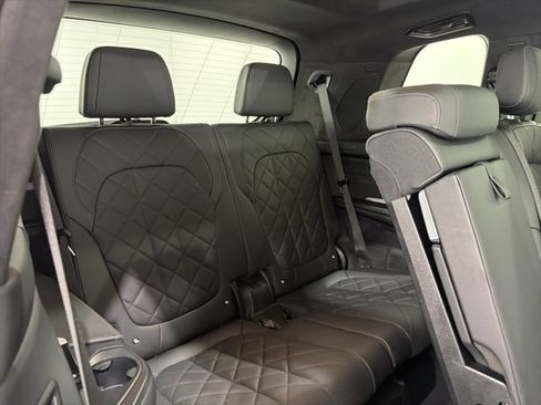 Certified 2023 BMW X7 xDrive40i w/ M Sport Package image 26