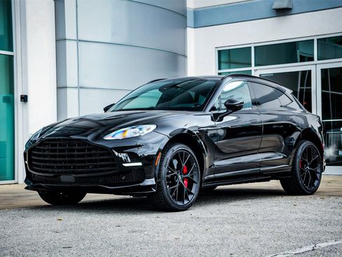New 2025 Aston Martin DBX 707 image 12