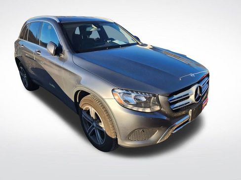 Used 2016 Mercedes-Benz GLC 300 image 2
