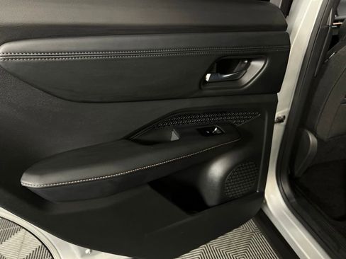 Used 2024 Nissan Ariya ENGAGE image 27