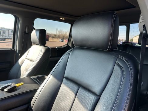 Used 2020 Ford F150 Lariat w/ Equipment Group 502A Luxury image 13