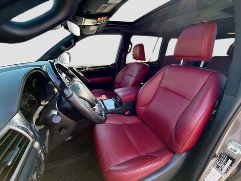 Used 2023 Lexus GX 460 Luxury w/ Sport Design Package AWD/4WD image 11