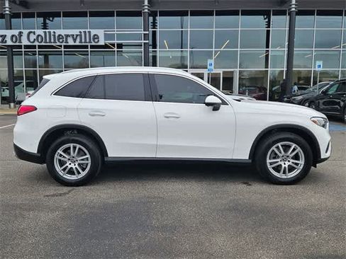 Used 2025 Mercedes-Benz GLC 300 4MATIC image 9