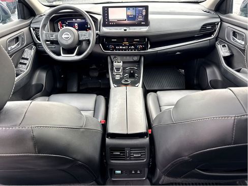 Used 2024 Nissan Rogue SL w/ SL Premium Package image 13