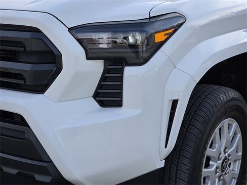 Used 2025 Toyota Tacoma SR image 6