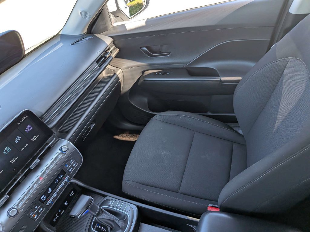 Used 2024 Hyundai Kona SEL AWD/4WD image 16