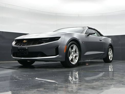 Used 2020 Chevrolet Camaro LT RWD image 39