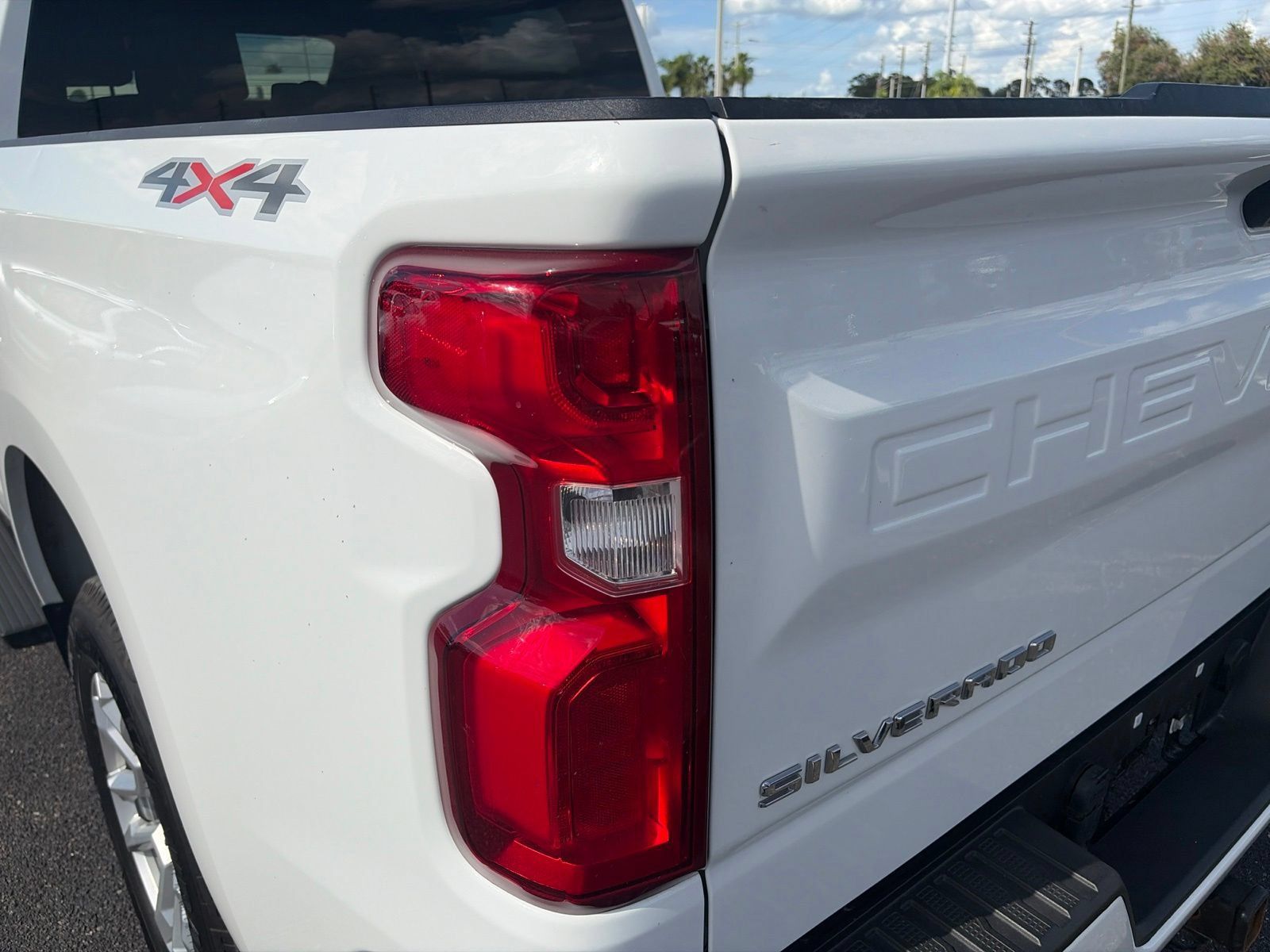 Used 2023 Chevrolet Silverado 1500 RST AWD/4WD image 16