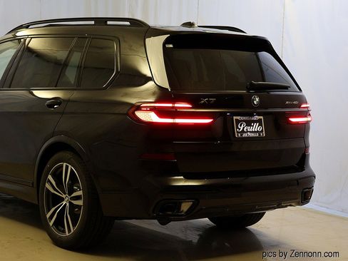 New 2027 BMW X7 xDrive40i w/ M Sport Package AWD/4WD image 8
