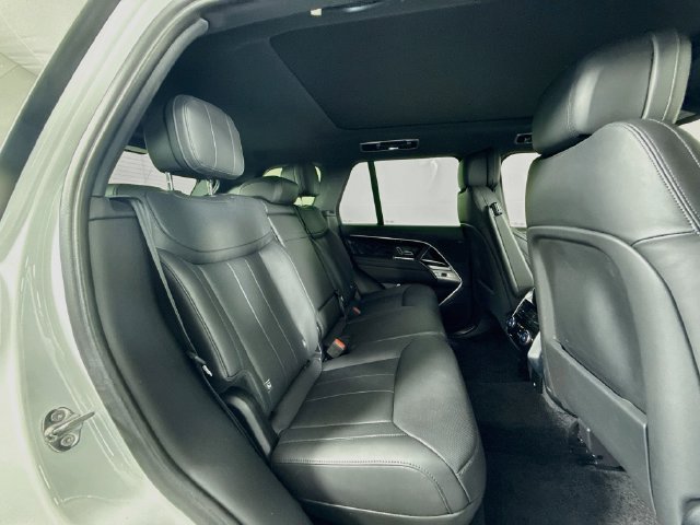 Certified 2024 Land Rover Range Rover SE AWD/4WD image 29