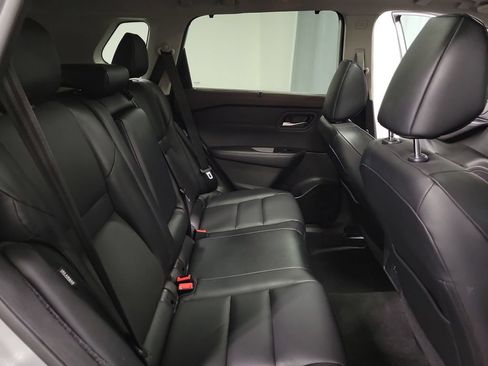 Used 2022 Nissan Rogue SV w/ SV Premium Package FWD image 22