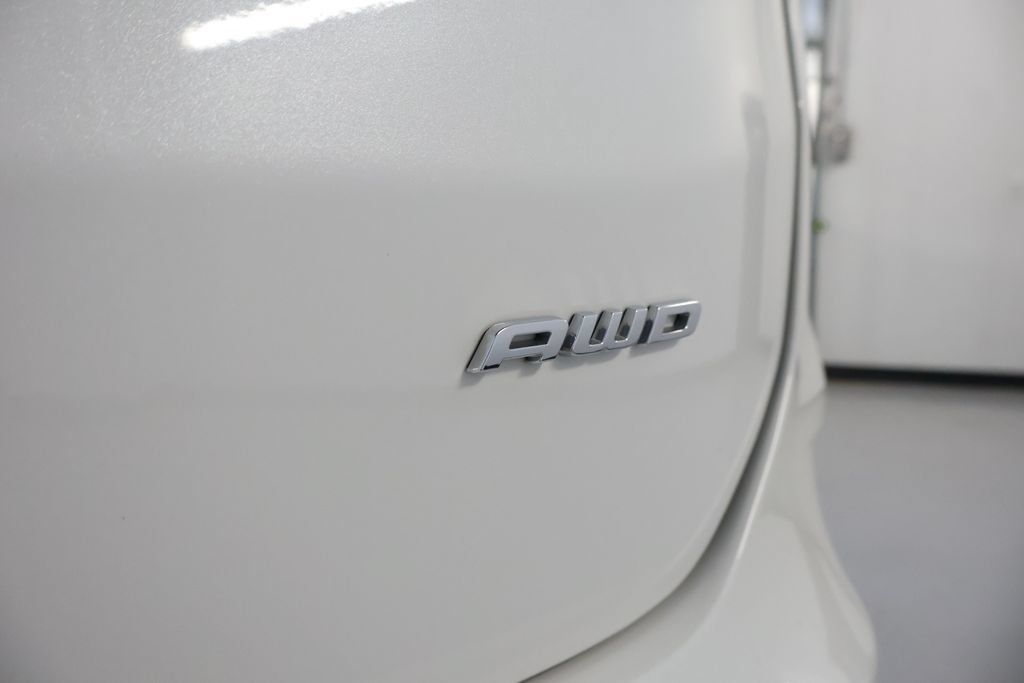 Used 2021 Ford Edge SEL w/ Convenience Package AWD/4WD image 10
