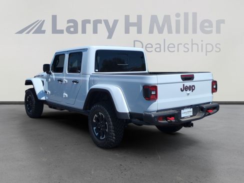 New 2026 Jeep Gladiator Rubicon w/ Capability Package AWD/4WD image 3