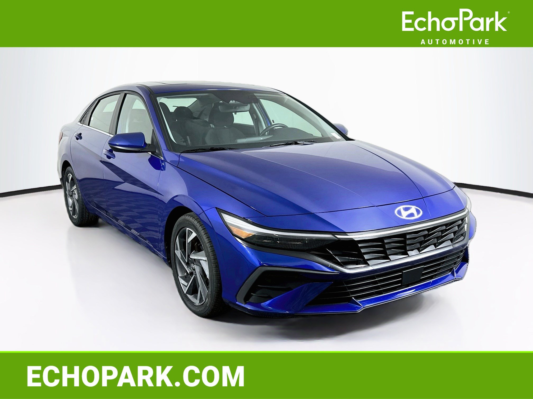 Used 2025 Hyundai Elantra SEL FWD image 1