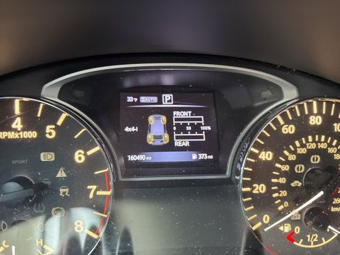 Used 2017 Nissan Pathfinder SL image 8