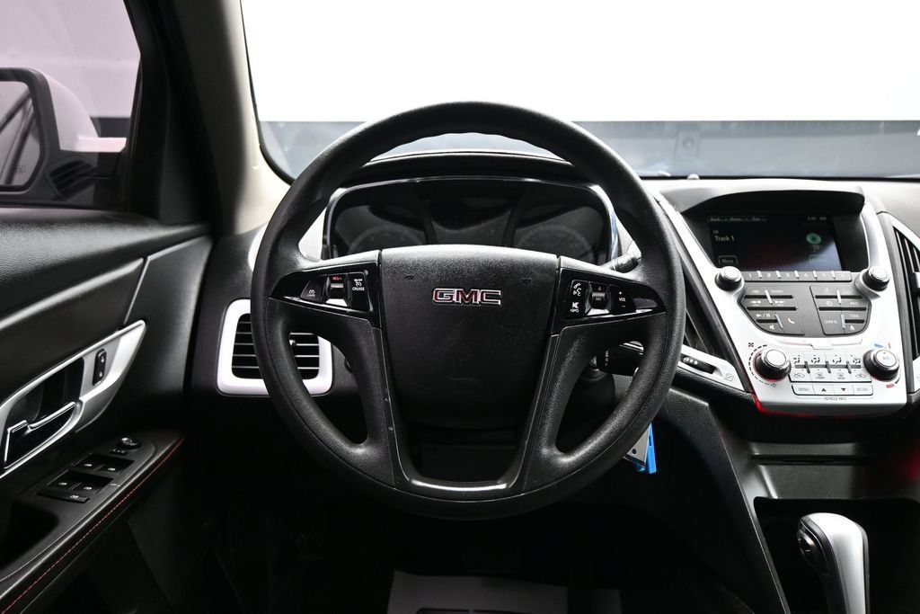Used 2015 GMC Terrain SLE FWD image 14