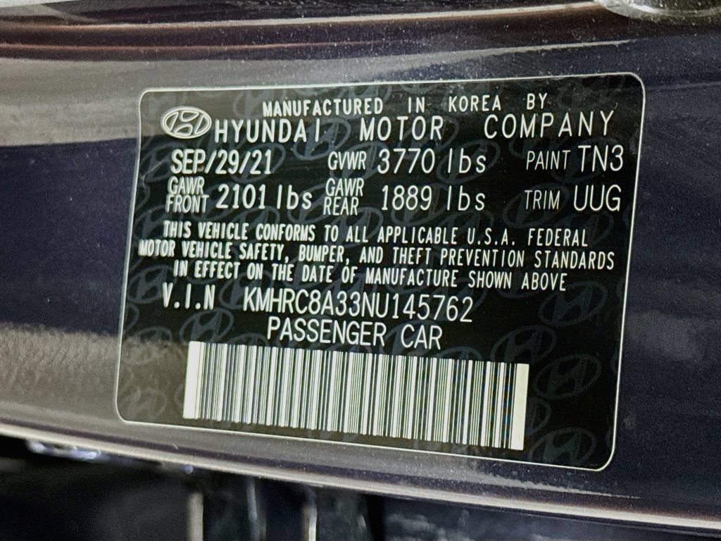 Used 2022 Hyundai Venue Limited FWD image 16