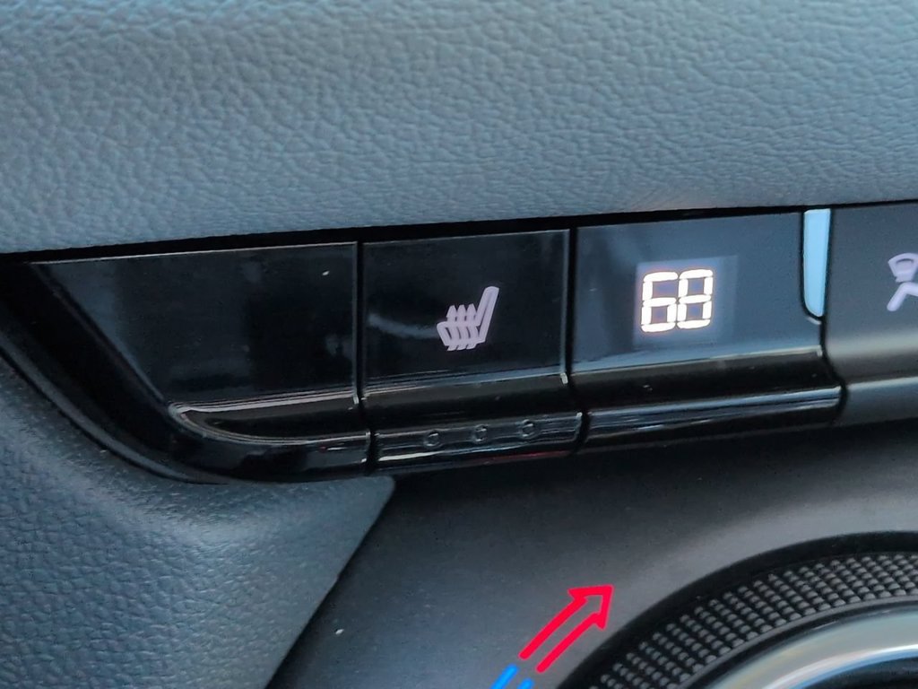 Used 2019 Chevrolet Blazer LT w/ Sound & Technology Package FWD image 24