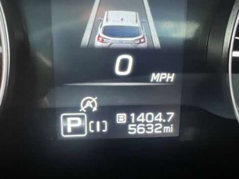 Certified 2025 Subaru Crosstrek 2.0i Premium image 24