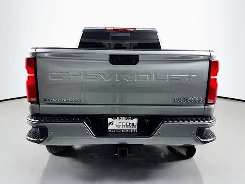 Used 2024 Chevrolet Silverado 3500 High Country w/ High Country Premium Package AWD/4WD image 6