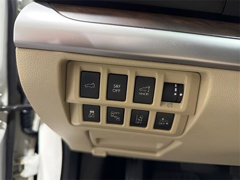 Used 2015 Subaru Outback 3.6R Limited image 16