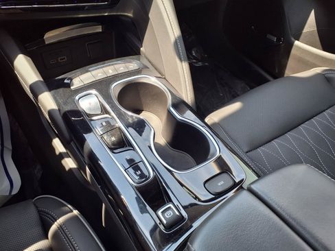 Used 2023 Buick Envision Avenir FWD image 8