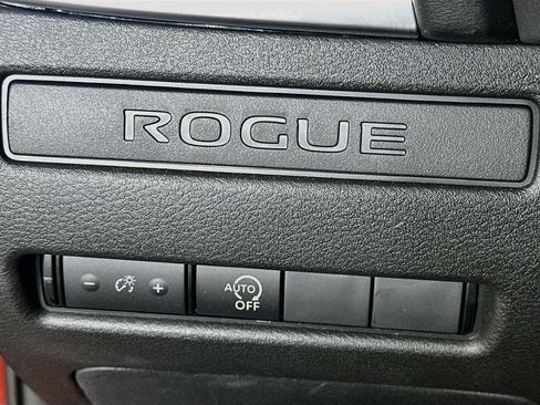 Used 2023 Nissan Rogue S AWD/4WD image 17