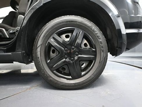 Used 2019 Dodge Journey SE FWD image 11
