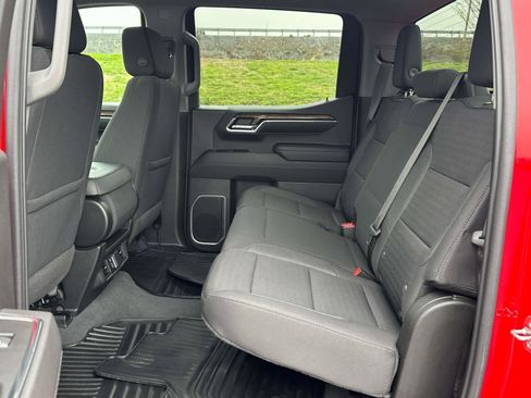 Used 2022 Chevrolet Silverado 1500 LT image 15