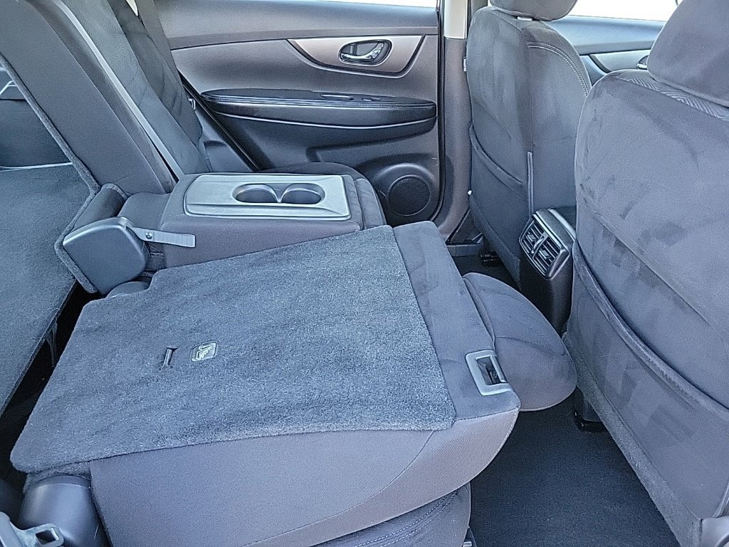 Used 2014 Nissan Rogue S AWD/4WD image 15