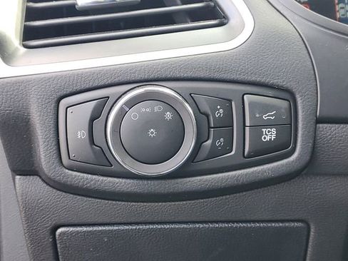 Used 2024 Ford Edge SEL w/ Convenience Package image 17