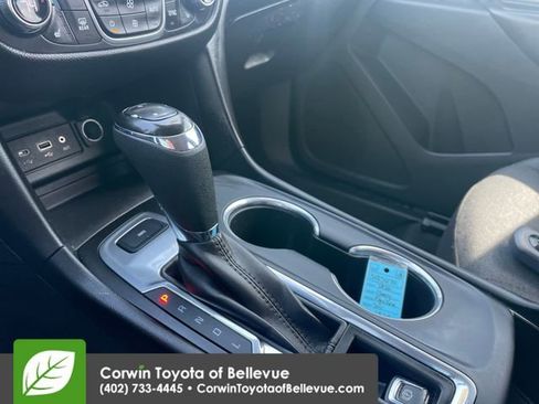 Used 2020 Chevrolet Equinox LT image 14