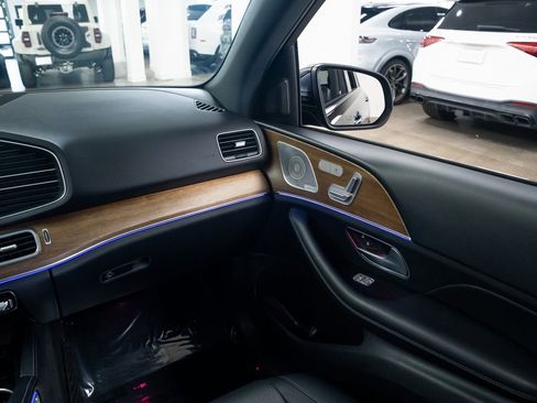 Used 2021 Mercedes-Benz GLE 350 4MATIC image 11