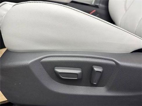 New 2026 Mitsubishi Eclipse Cross SEL image 13