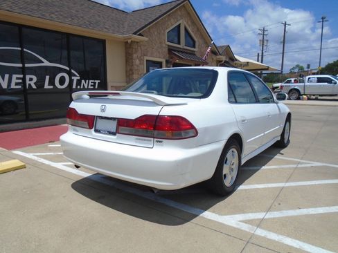 Used 2002 Honda Accord EX image 8