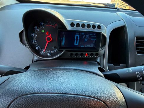 Used 2014 Chevrolet Sonic LT FWD image 23