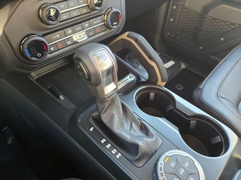 New 2025 Ford Bronco Badlands image 20