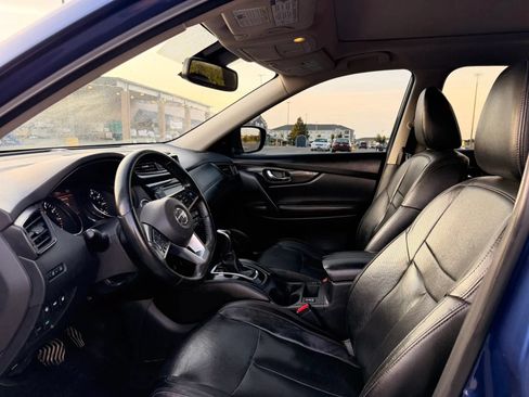 Used 2019 Nissan Rogue SL w/ Premium Package FWD image 14