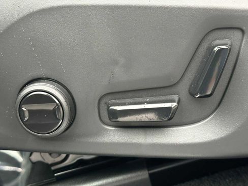 New 2026 Volvo XC90 B6 Plus w/ Protection Package Premier image 23