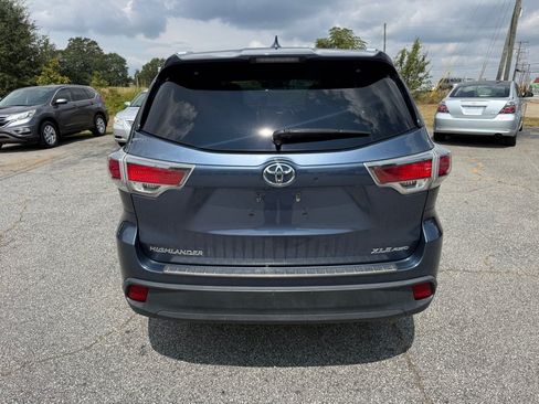 Used 2016 Toyota Highlander XLE w/ Protection Package #3 AWD/4WD image 6