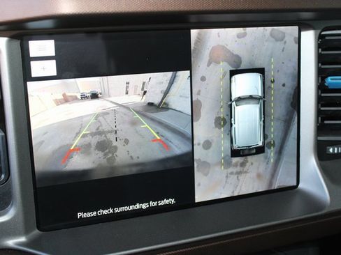 Used 2022 Ford Bronco Outer Banks image 7