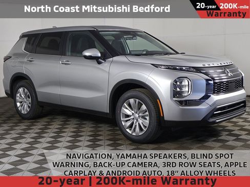 New 2026 Mitsubishi Outlander ES image 1