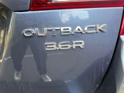 Used 2015 Subaru Outback 3.6R Limited image 33