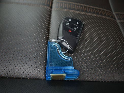 Used 2025 Chevrolet Silverado 2500 High Country image 64