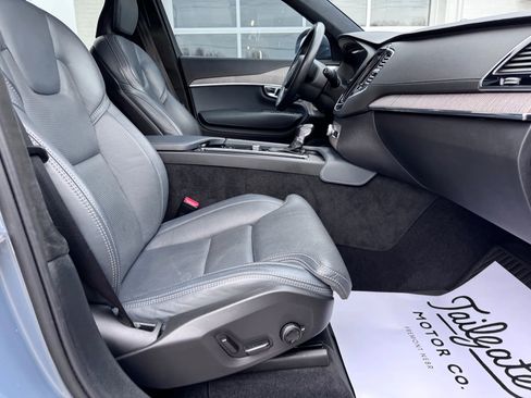 Used 2022 Volvo XC90 T6 Inscription w/ Lounge Package image 13
