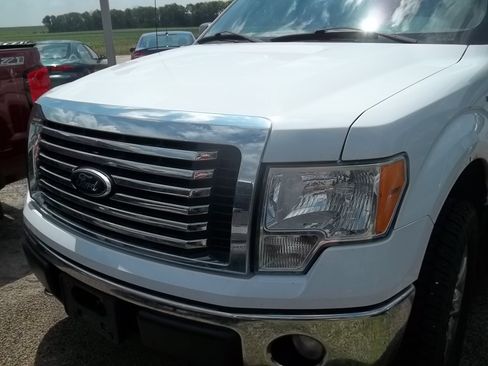 Used 2011 Ford F150 XLT w/ XLT Chrome Pkg AWD/4WD image 5