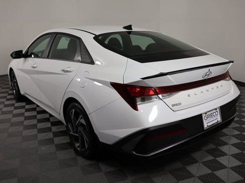 Certified 2025 Hyundai Elantra Sport image 6