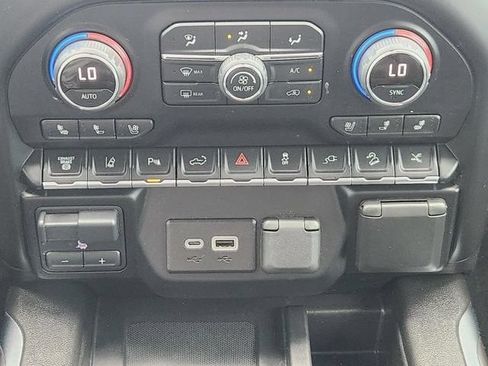 Used 2022 Chevrolet Silverado 2500 LTZ w/ LTZ Premium Texas Edition AWD/4WD image 17