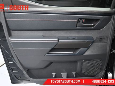 Used 2025 Toyota Tundra TRD Pro AWD/4WD image 32
